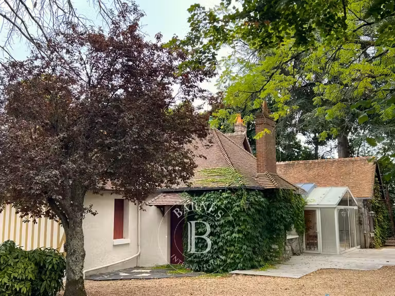 Propriété Véretz - 4 chambres - 300m²