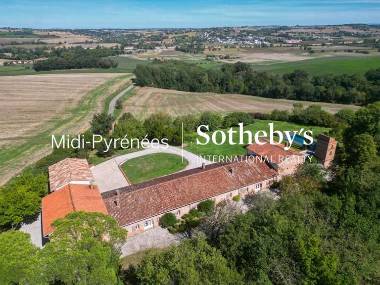 Maison Verfeil - 4 chambres - 730m²