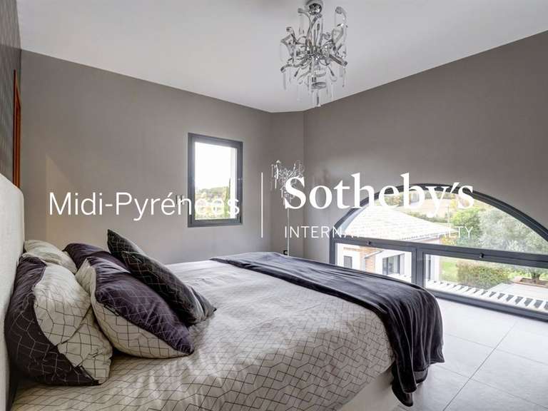 House Verfeil - 6 bedrooms - 320m²