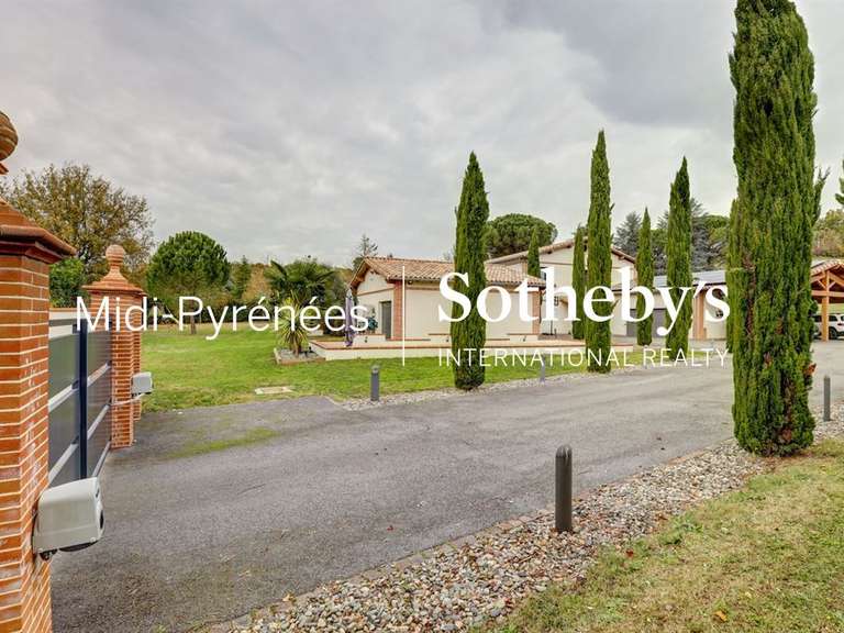 House Verfeil - 6 bedrooms - 320m²