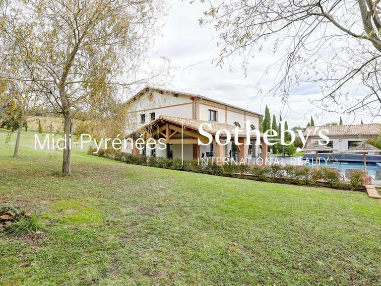 House Verfeil - 6 bedrooms - 320m²