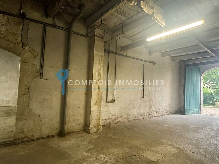 Maison Vergèze - 4 chambres - 260m²