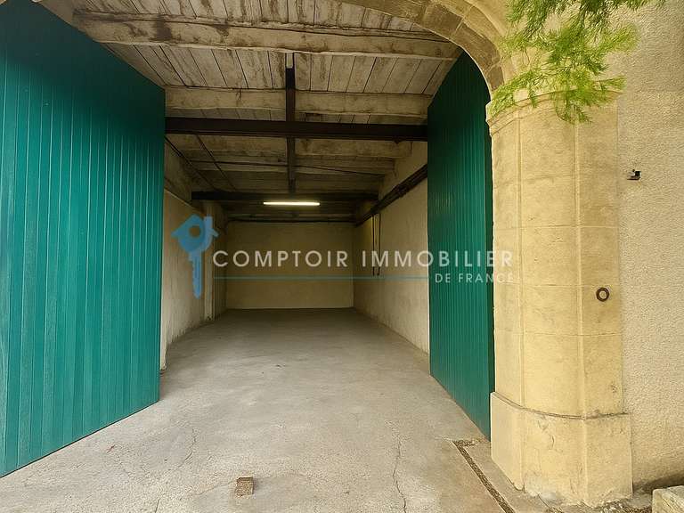 Maison Vergèze - 4 chambres - 260m²