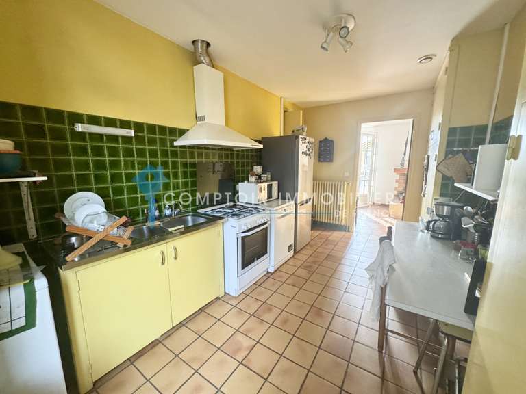 Maison Vergèze - 4 chambres - 260m²