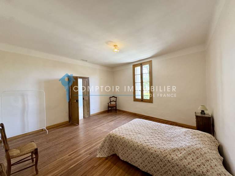 Maison Vergèze - 5 chambres - 268m²
