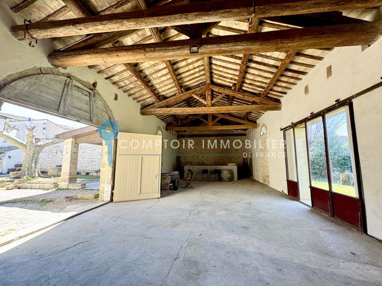 Maison Vergèze - 5 chambres - 268m²