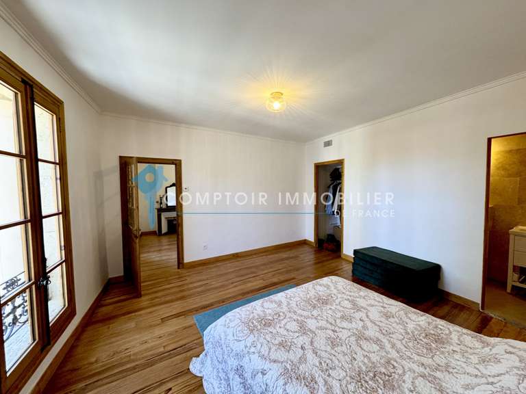 Maison Vergèze - 5 chambres - 268m²