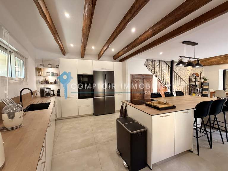 Maison Vergèze - 5 chambres - 190m²