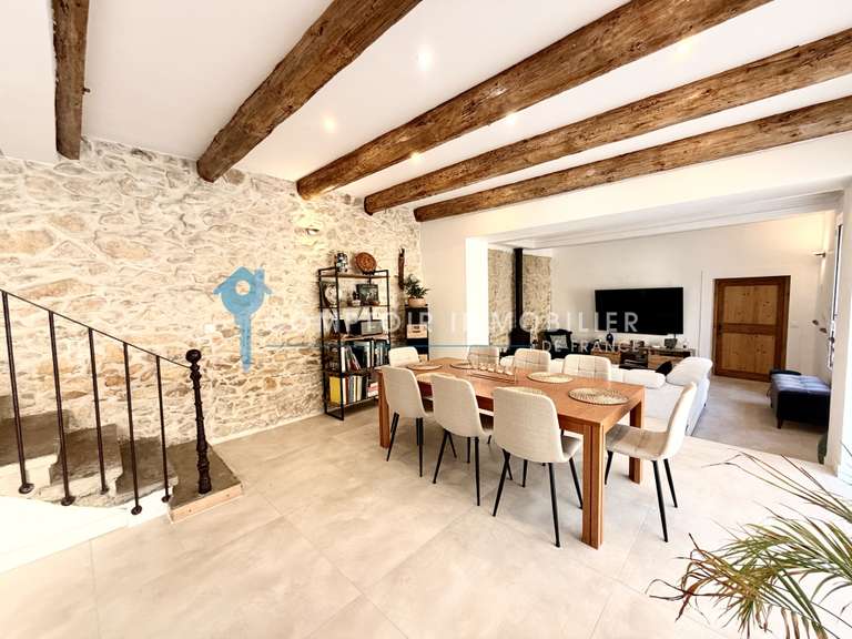 Maison Vergèze - 5 chambres - 190m²