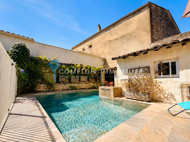 Maison Vergèze - 5 chambres - 220m²