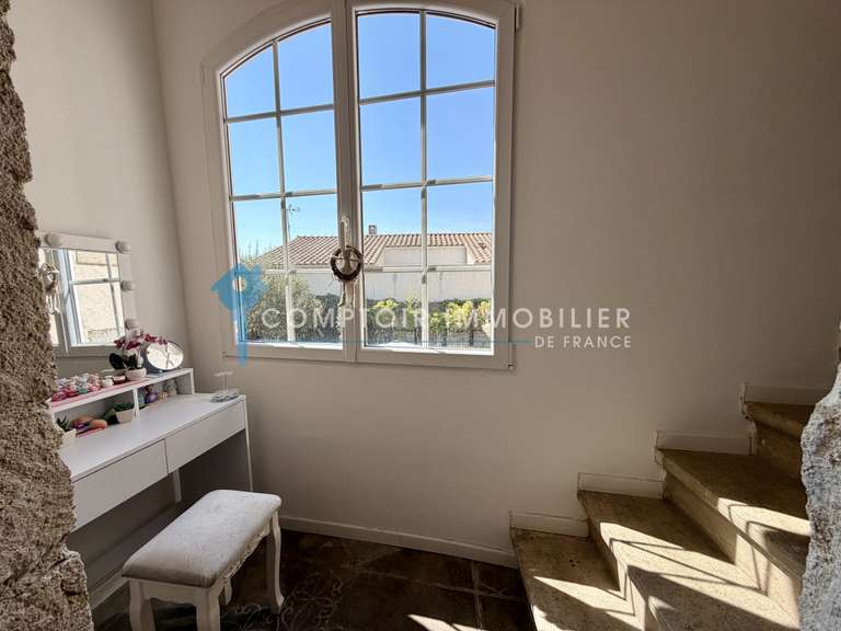 Maison Vergèze - 5 chambres - 220m²
