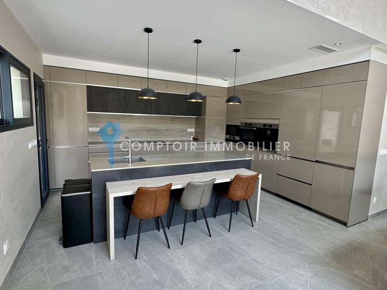 Villa Vergèze - 4 bedrooms - 194m²