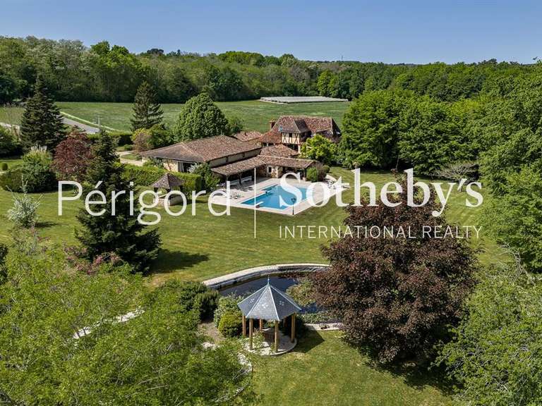 Maison Vergt - 5 chambres - 280m²