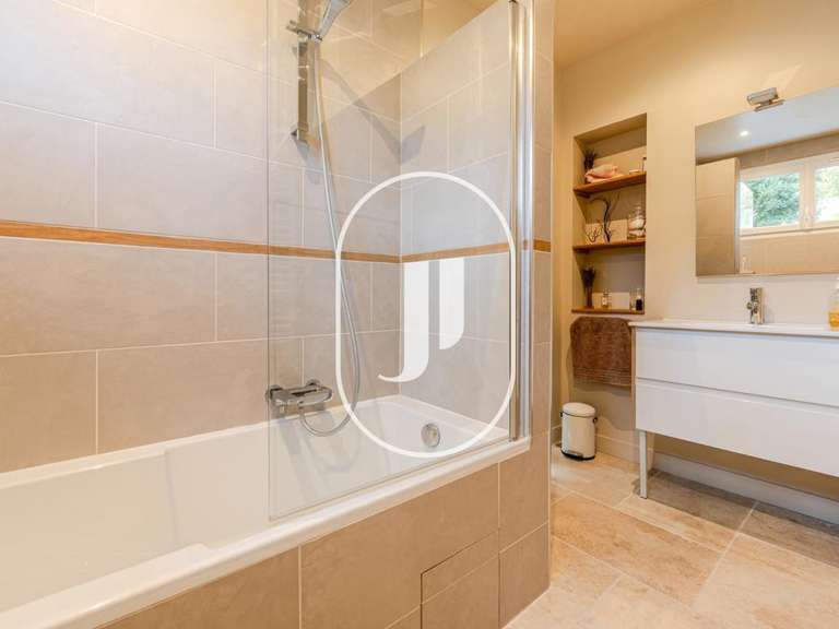 Maison Vernègues - 5 chambres - 230m²