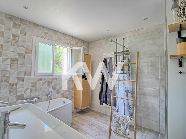 Villa Vernègues - 5 chambres - 190m²
