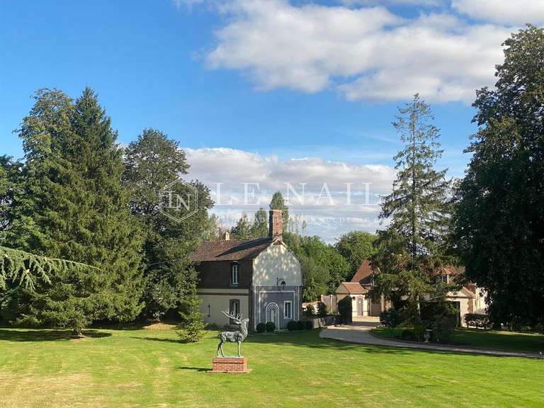 Propriété Verneuil-sur-Avre - 9 chambres - 400m²