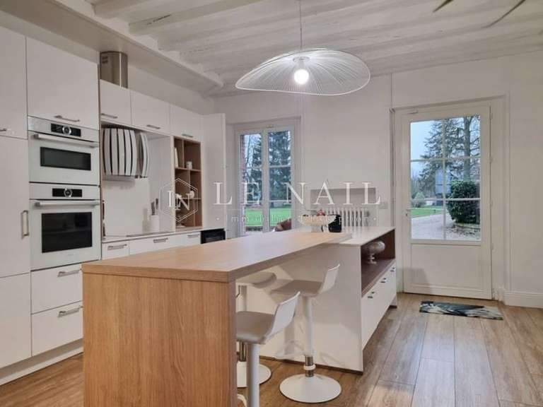 Propriété Verneuil-sur-Avre - 9 chambres - 400m²