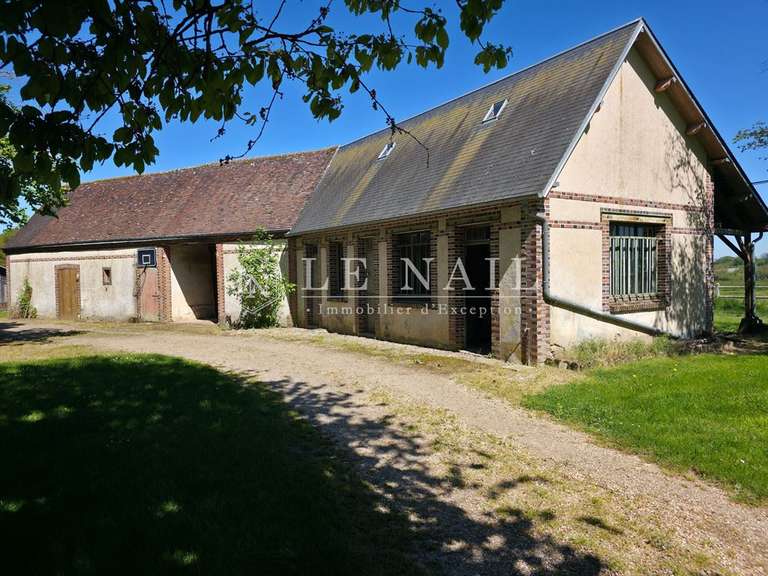 Propriété Verneuil-sur-Avre - 8 chambres - 377m²
