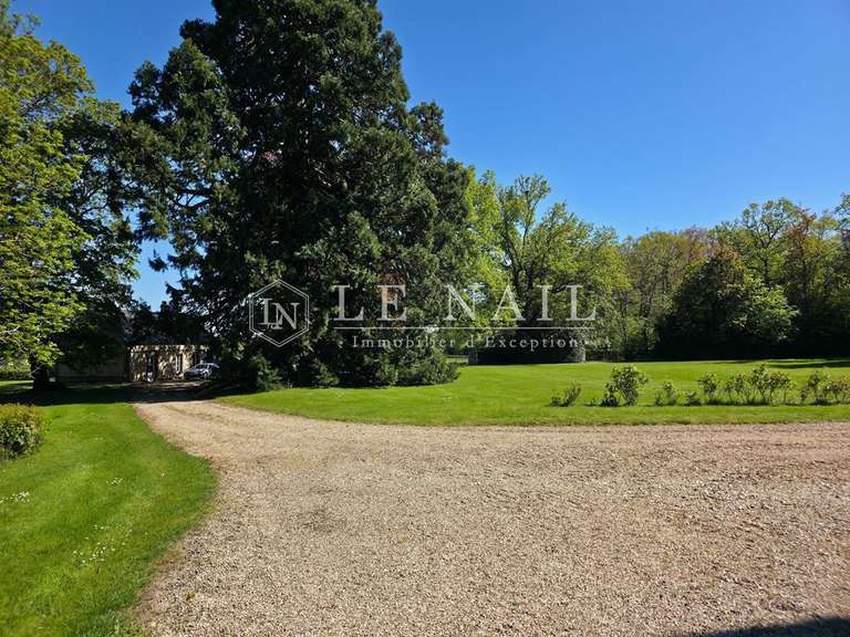 Propriété Verneuil-sur-Avre - 8 chambres - 377m²