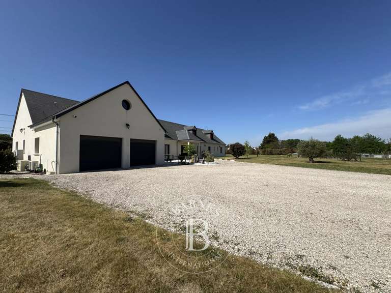 Maison Vernou-en-Sologne - 5 chambres - 372m²