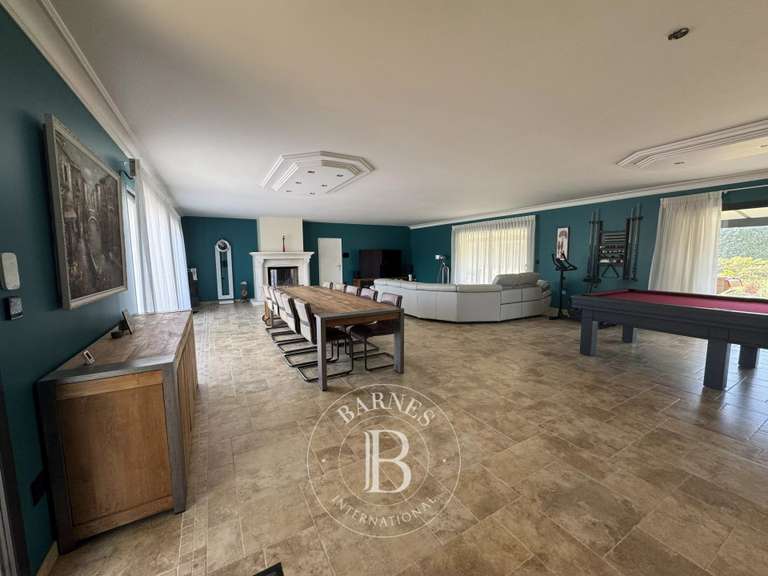 Maison Vernou-en-Sologne - 5 chambres - 372m²