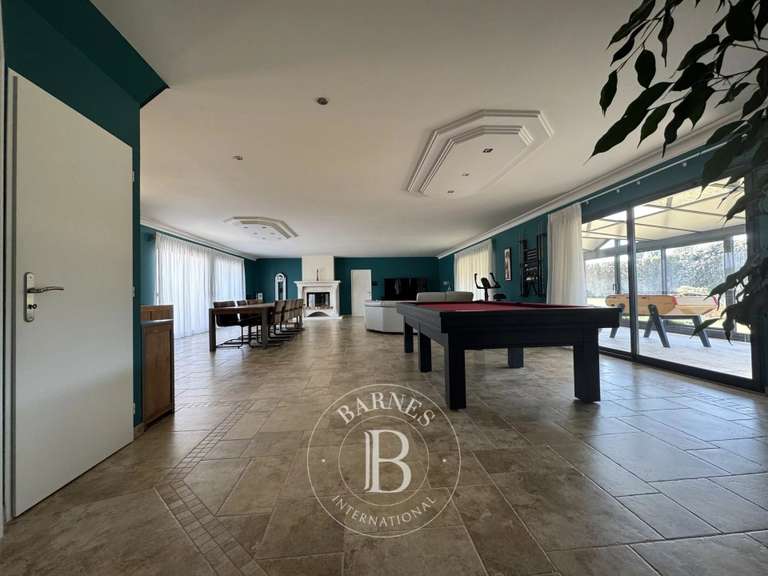 Maison Vernou-en-Sologne - 5 chambres - 372m²