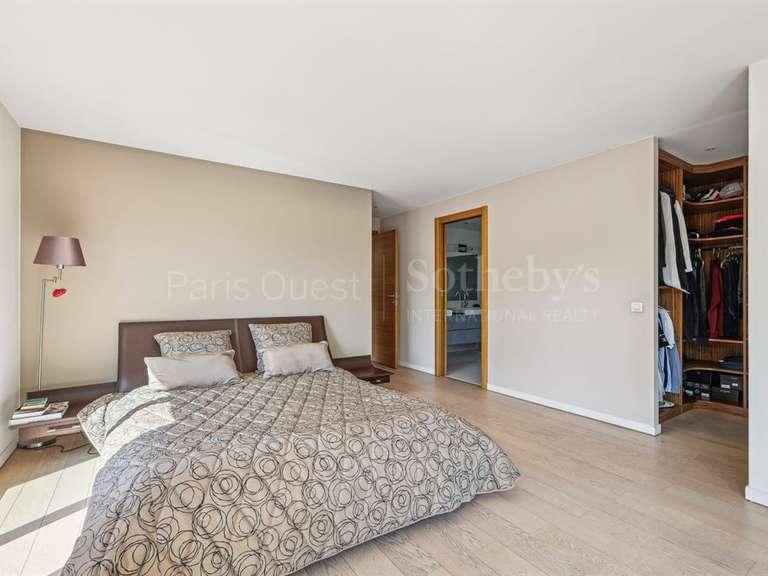 Maison Verrières-le-Buisson - 5 chambres - 316m²