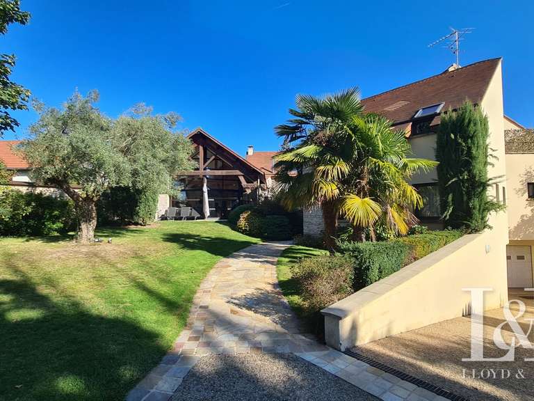 Maison Verrières-le-Buisson - 6 chambres - 482m²