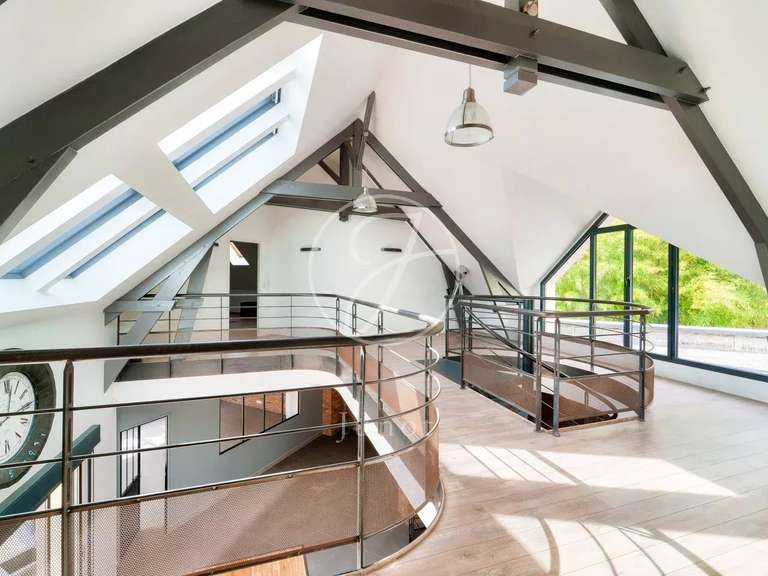 Maison Verrières-le-Buisson - 6 chambres - 574m²