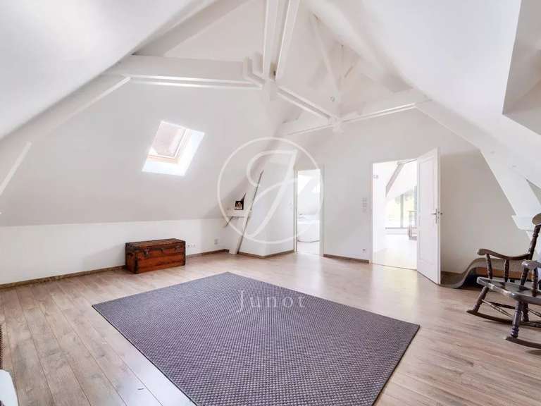 Maison Verrières-le-Buisson - 6 chambres - 574m²