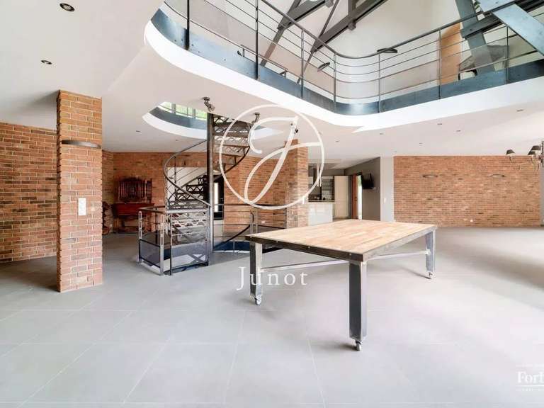 Maison Verrières-le-Buisson - 6 chambres - 574m²