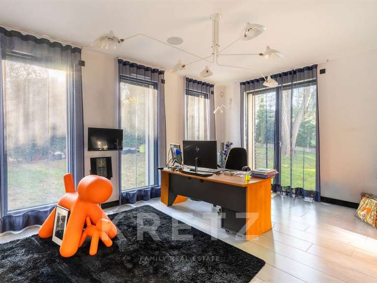 Maison Verrières-le-Buisson - 6 chambres - 630m²