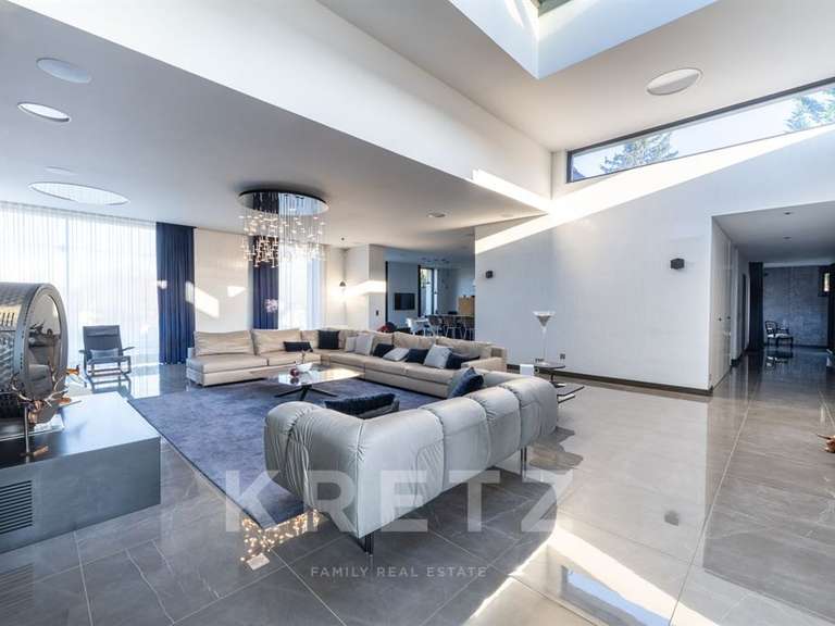 Maison Verrières-le-Buisson - 6 chambres - 650m²