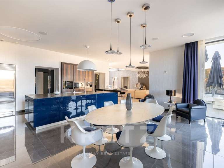 Maison Verrières-le-Buisson - 6 chambres - 630m²