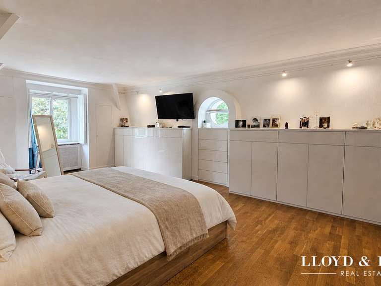 Maison Verrières-le-Buisson - 5 chambres - 236m²