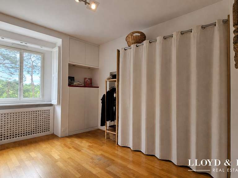 Maison Verrières-le-Buisson - 5 chambres - 236m²