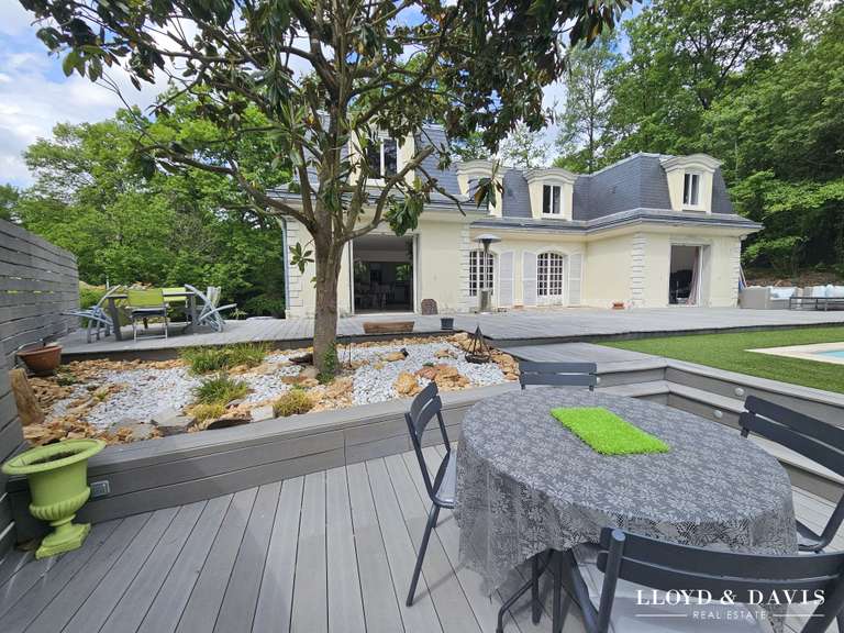 Maison Verrières-le-Buisson - 5 chambres - 236m²
