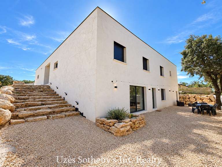 Maison Vers-Pont-du-Gard - 6 chambres - 275m²