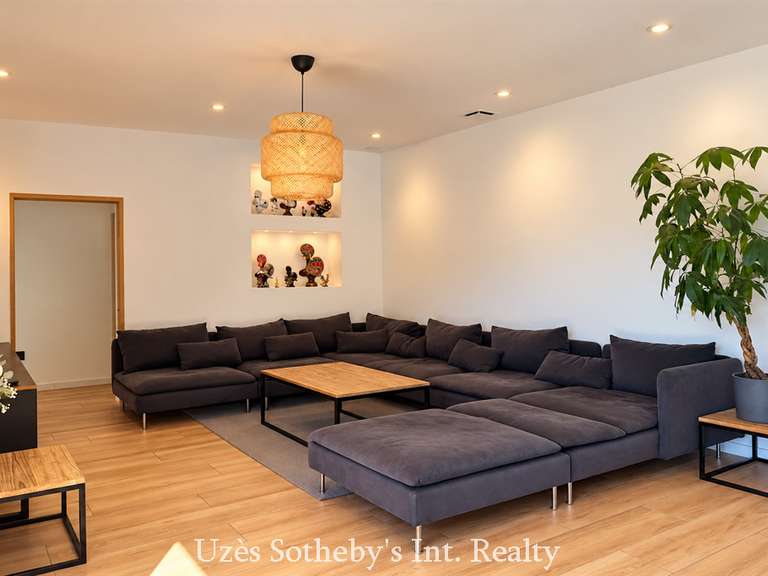 Maison Vers-Pont-du-Gard - 6 chambres - 275m²