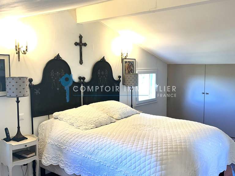 Villa Vers-Pont-du-Gard - 3 chambres - 177m²