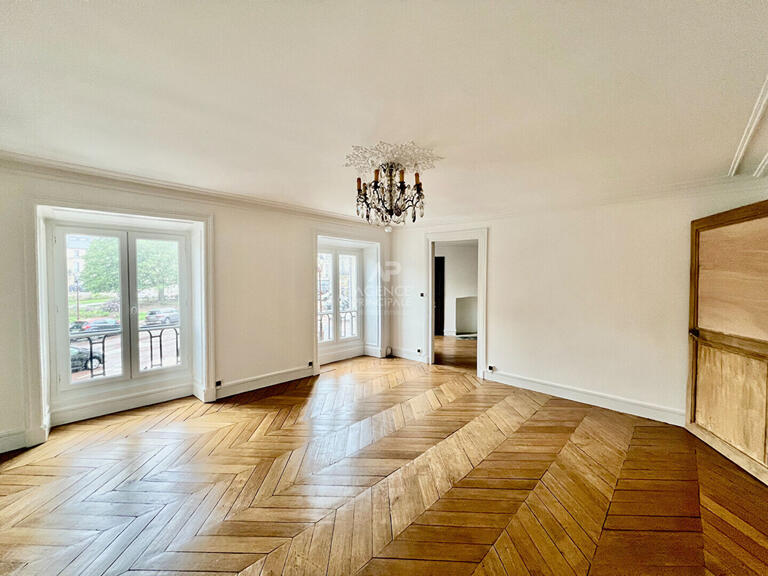 Location Appartement Versailles - 3 chambres