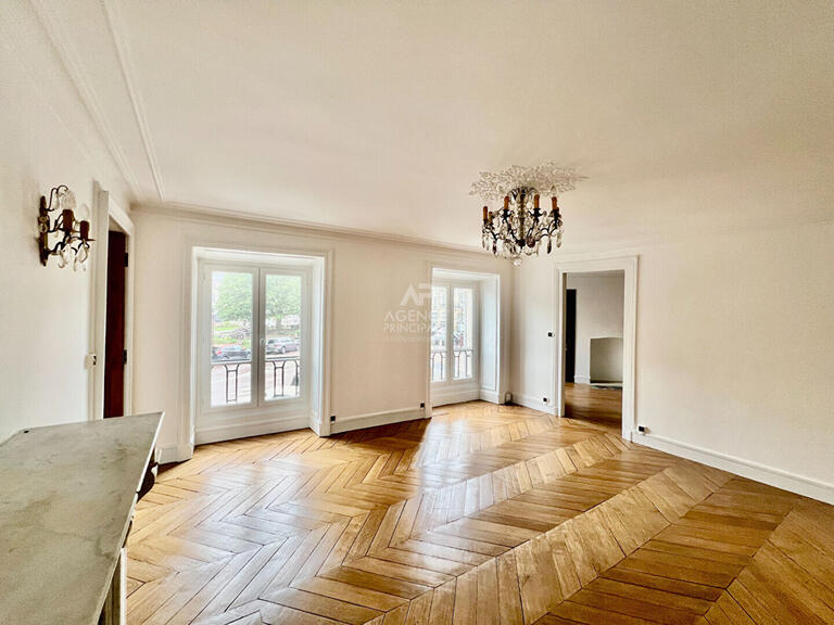 Rent Apartment Versailles - 3 bedrooms