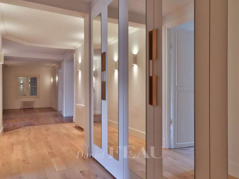 Appartement Versailles - 4 chambres - 161m²