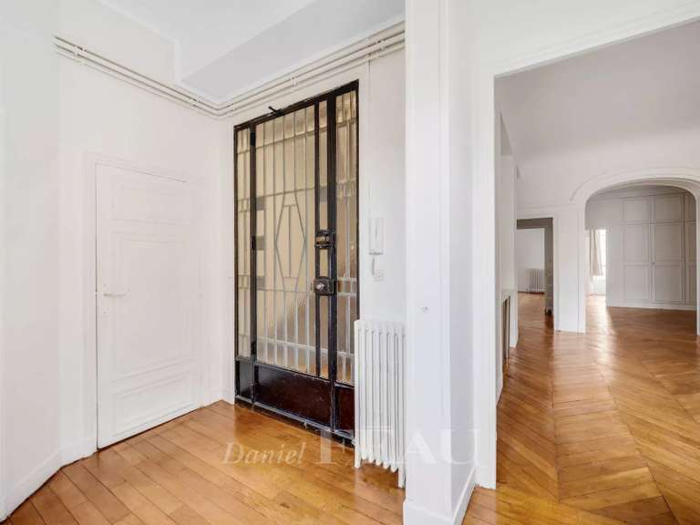 Appartement Versailles - 6 chambres - 157m²