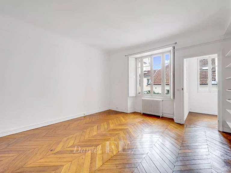 Appartement Versailles - 6 chambres - 157m²