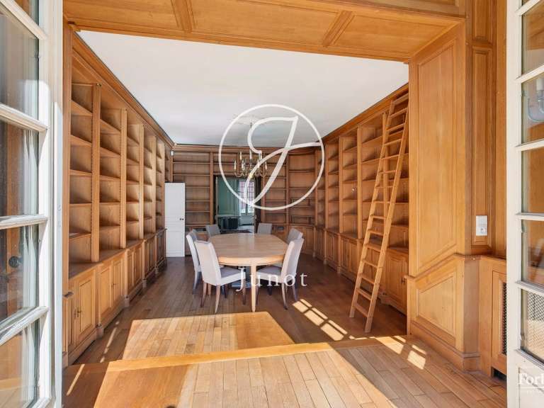 Hôtel particulier Versailles - 472m²