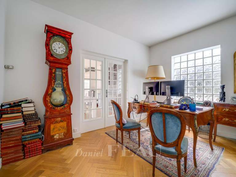 Maison Versailles - 5 chambres - 249m²