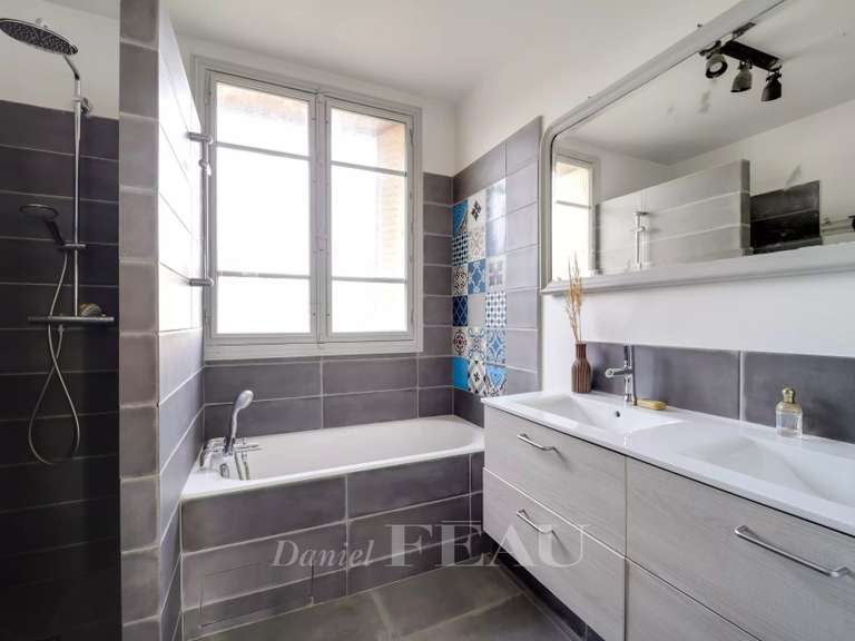 Maison Versailles - 6 chambres - 202m²