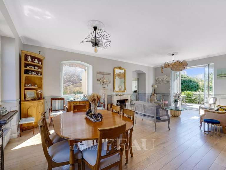 Maison Versailles - 6 chambres - 263m²