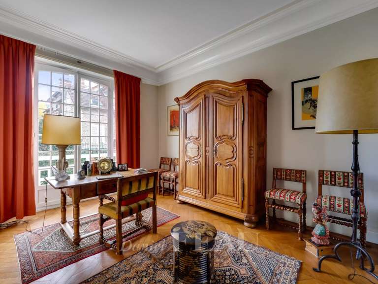 Maison Versailles - 8 chambres - 340m²